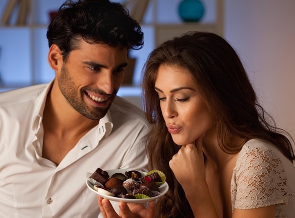 romantic-couple-having-dinner-at-home